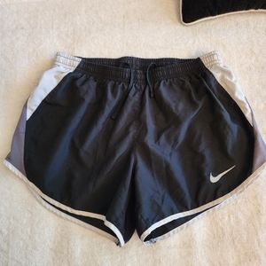 Nike gym shorts black/gray/white size small